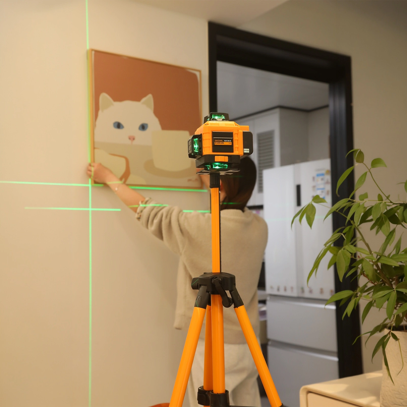 ROTOR 4D E4DT-DB-M Лазерен нивелир с LCD дисплей и тринога, 16 линии ±2 mm/5m, 4×360°, 25 м, Време за нивелиране ≤ 5s, 06111588
