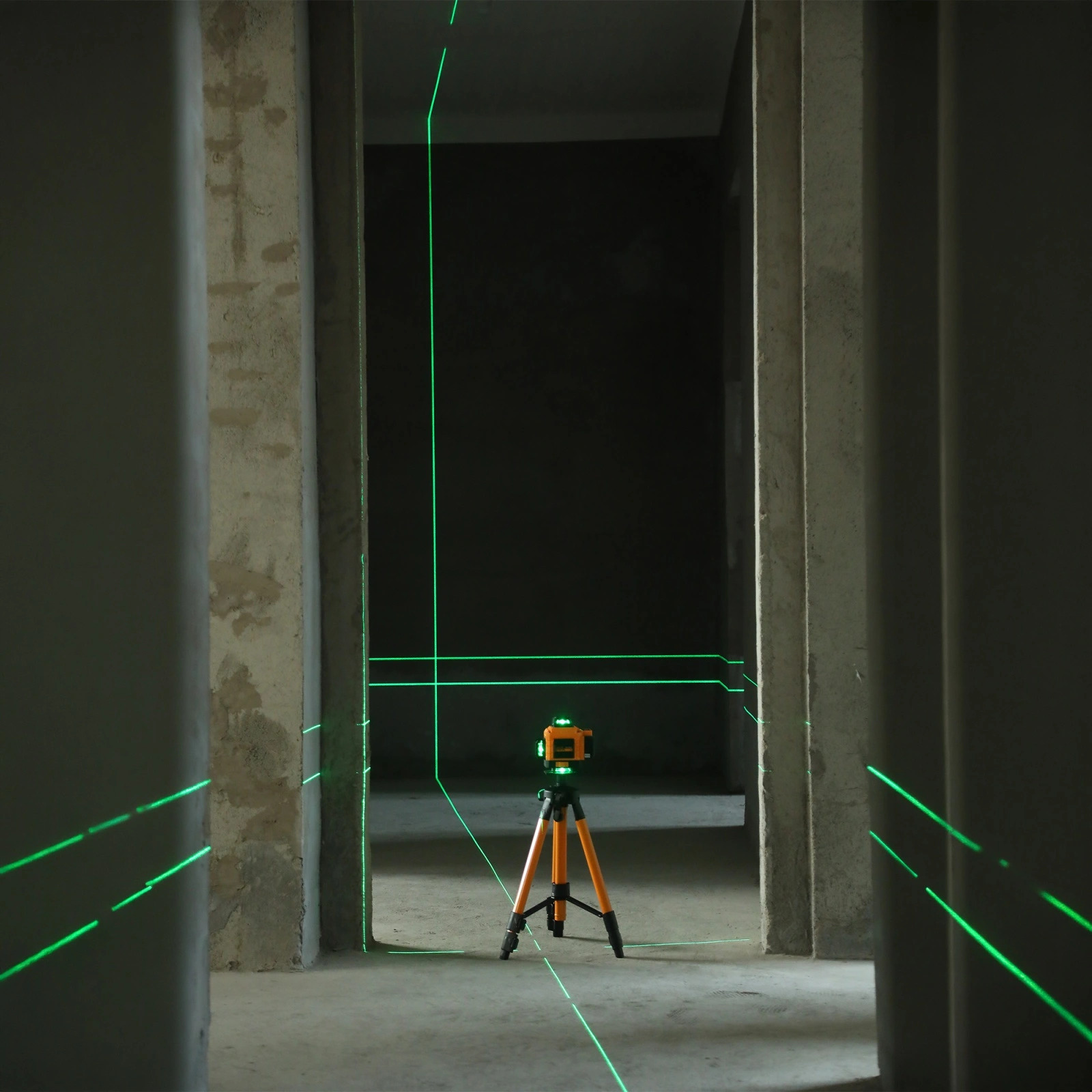 ROTOR 4D E4DT-DB-M Лазерен нивелир с LCD дисплей и тринога, 16 линии ±2 mm/5m, 4×360°, 25 м, Време за нивелиране ≤ 5s, 06111588