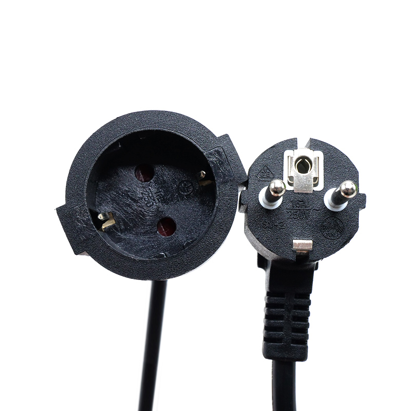Procraft EK15 Електрическа стенна макара, 15 метра прибиращ удължител, 230V